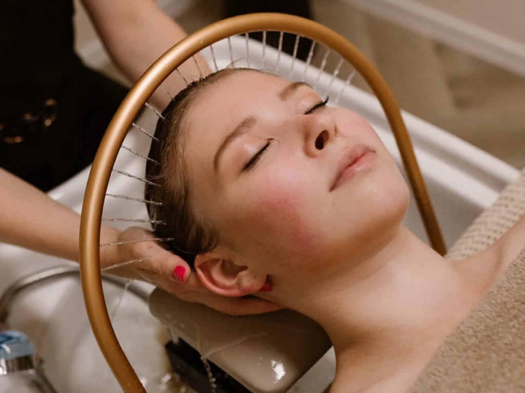 Woman head spa